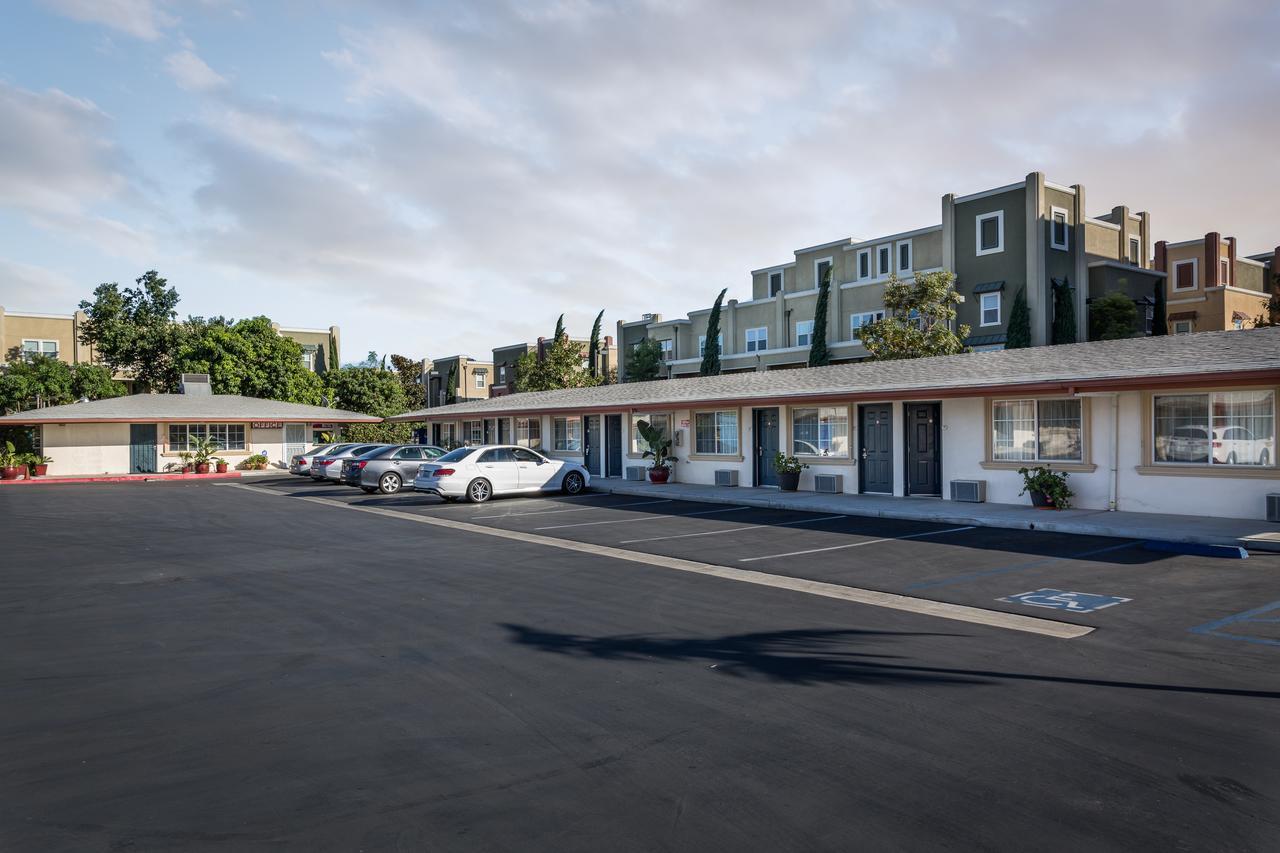 Harbor Motel Anaheim Exterior photo